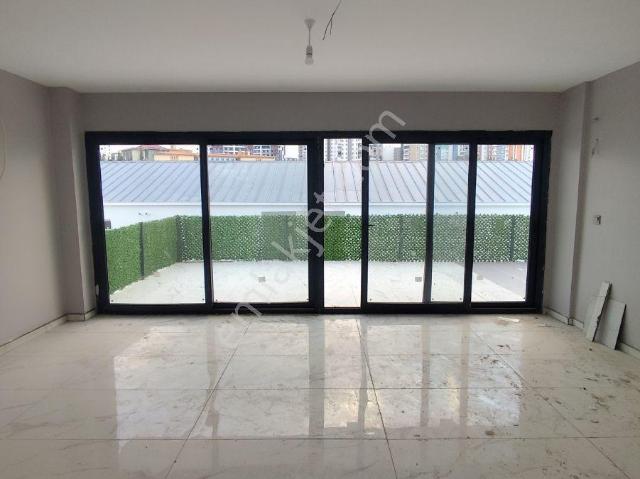 Kardeş Emlak'tan Çınarlı Mahallesinde 3+1 Villa