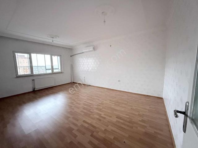Kare'den Seyrantepe C Bloklarda Kiralık 3+1 Daire