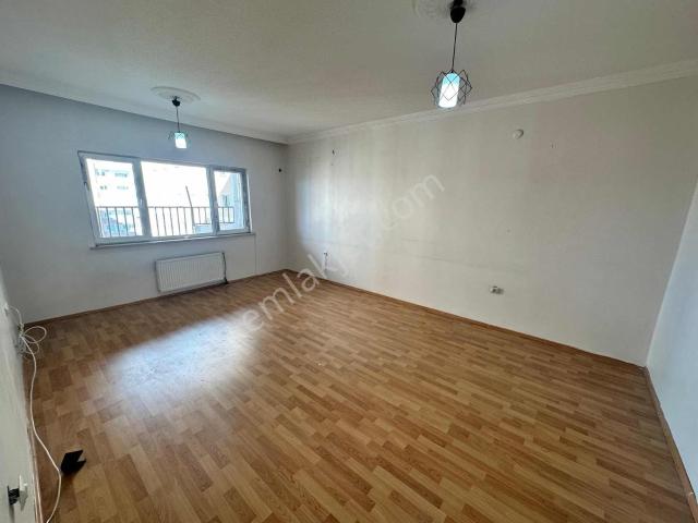 Kare'den Seyrantepe C Bloklarda Kiralık 3+1 Daire