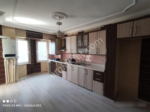 Karen'den Urfa Yolu Memorial Hast Yanı Kiralık 4+1 33.000 Bin