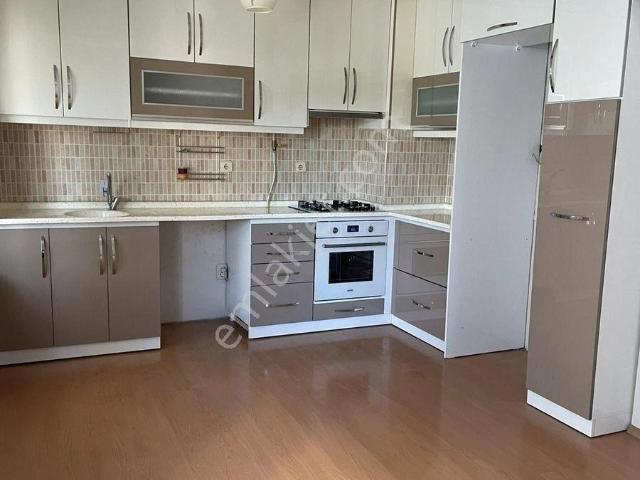 Karesi De, Asansörlü,arakat,site İçinde Kiralık