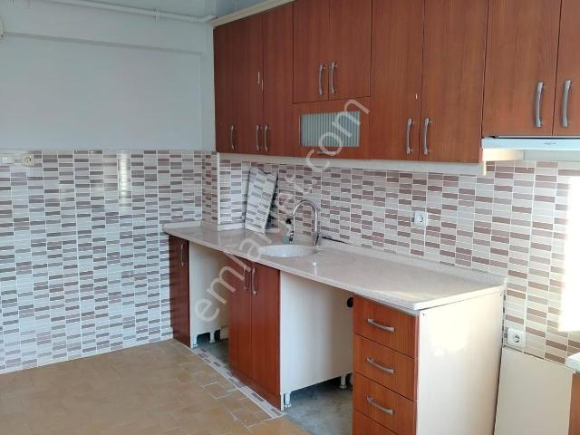 Karesi Paşaalanı Mahallesin'de 3+1 Kiralık Daire