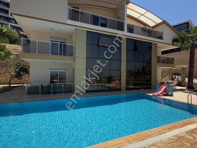Kargıcak’ta 6+1 Eşyalı Müstakil Dubleks İkiz Villa Alanya / Antalya / Türkiye