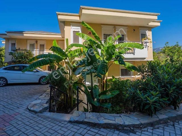 Kargıcakta Deniz Manzaralı Full Eşyalı 3+1 Dubleks Villa