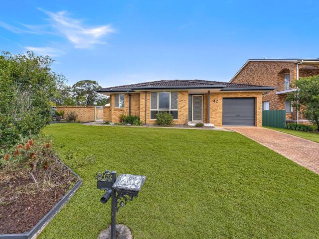 Kariong, 42 Risdon Crescent