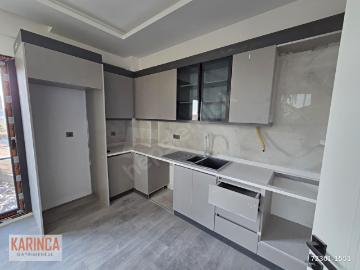 KARINCA'DAN ESKİ MEZİTLİ'DE YERDEN ISITMALI HAVUZLU SİTE İÇİ 2+1