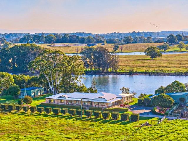 'Karinya' Absolute Riverfront Rawdon Island