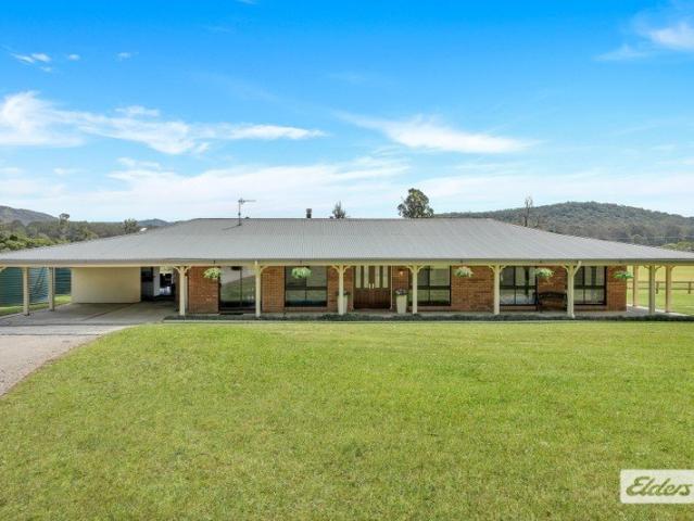 Karinya Two Homes. Forty Acres. Endless Possibilities
