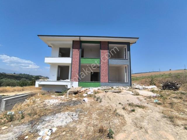 Kariyer'den Mobiliyum Karşısı Satılık 375 M² 5+1 Bahçeli Villa
