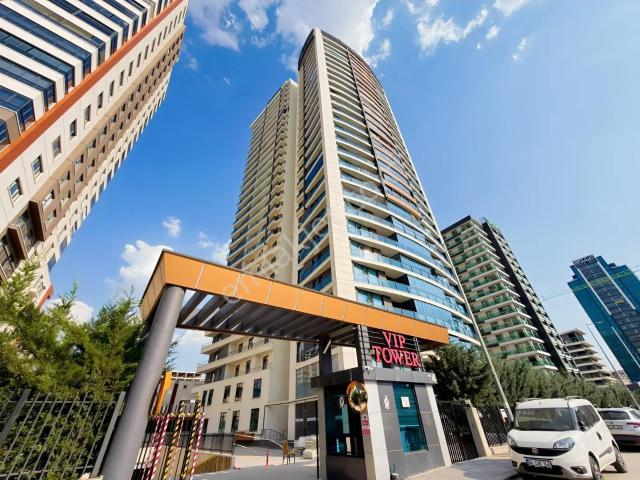 Kariyer'den Ovacık'da Bulvar Yakını 3+1 Yerden Isıtmalı Güvenlikli Havuzlu Lüks Site Dairesi Kiralık