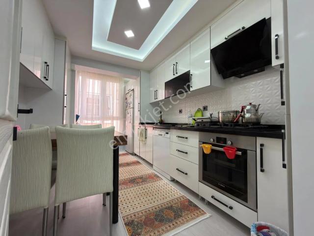 Kariyerden Ayvalıda Kök Tapu Bağımsız 3+1 Full Yapılı Asansörlü