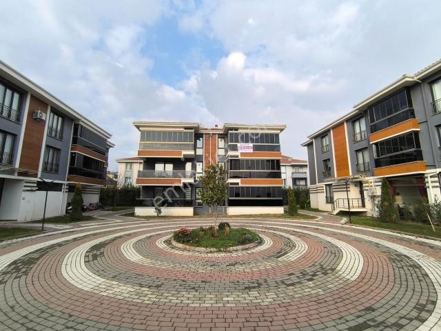 Kariyer'den Kozluca Yolu Üzeri Site İçi 3+1 140m² Kiralık Daire