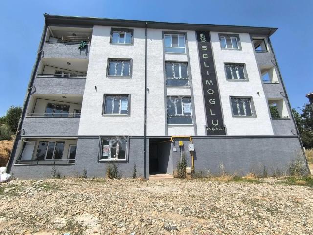 Kariyer'den Yeniceköy Mah. Zemin Kat 2+1 90 M² Kiralık Daire