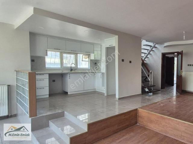 Karköy Sitesi 6+1 Villa + Kapalı Garaj