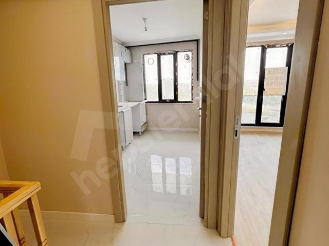 KARLIBAYIR SIFIR 130 M2 3+1 TERS DUBLEX DAİRE EMİNEVİME UYGUN