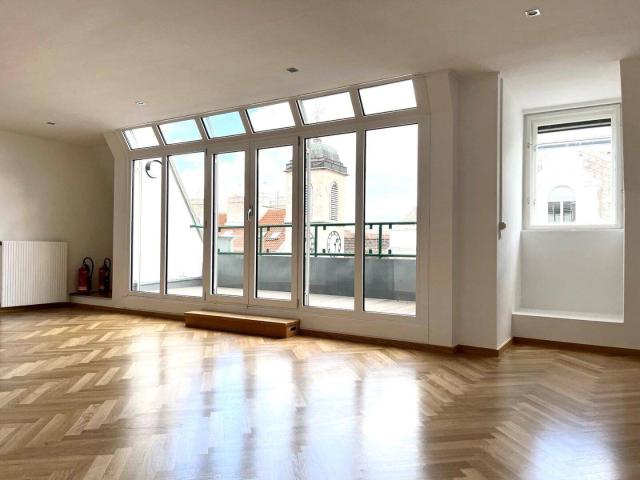 Kärnterstraße ! Elegante 5 Zimmer Maisonette mit 2 Terrassen !