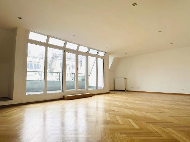 Kärnterstraße ! Elegante 5 Zimmer Maisonette mit 2 Terrassen !