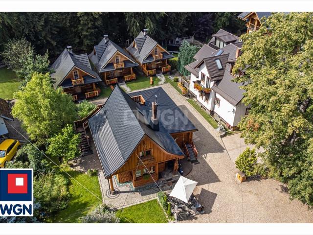 Obiekt 800 m2 z pensjonatem i domkami w Karpaczu
