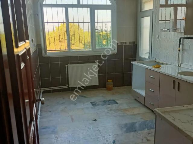Karslılar Mahallesi’nde D.ğazlı 3+1 Kiralık Müstakil Ev