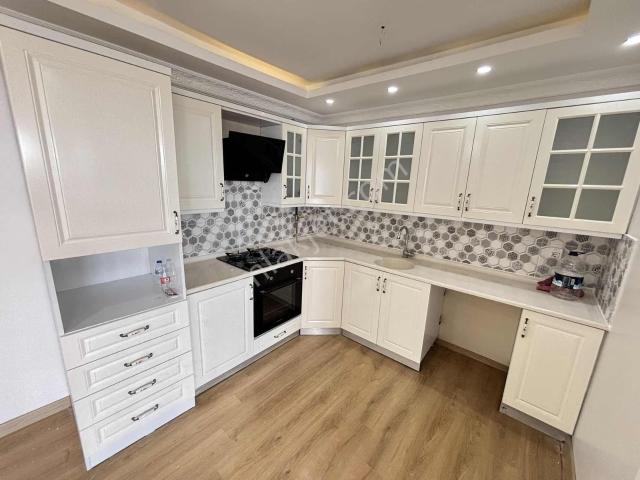 Karslılar Mahallesinde Göl Manzaralı 3+1 Lüks Kiralık Daire