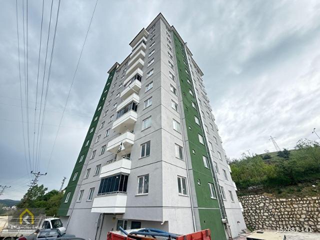 KASTAMONU EMLAK GAYRİMENKL KİRALIK YENİCADDE KONUTLARI 3+1 DAİRE