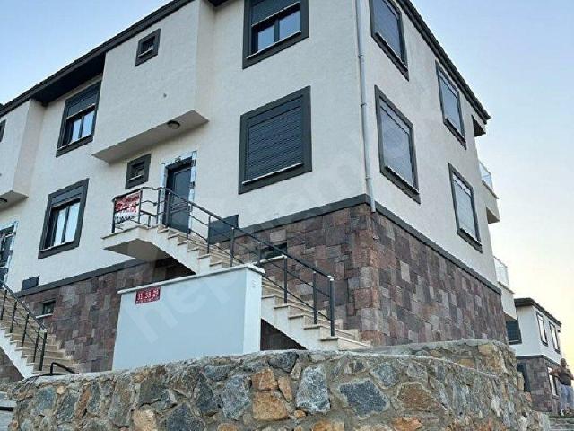 Balıkesir Burhaniye Taylıelinde Acil Satılık Villa