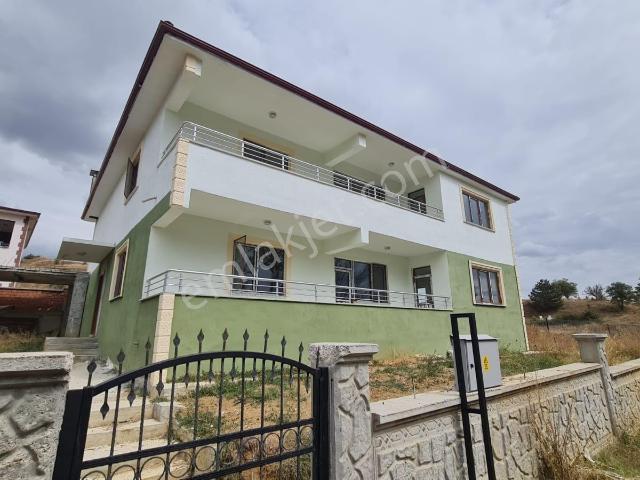 Kastamonu Merkez Çiğil Köyünde Satılık Müstakil Ev