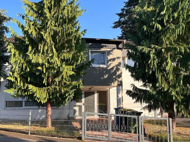 Kastellaun: Gepflegtes Zweifamilienhaus, vermietet, Eigennutzung