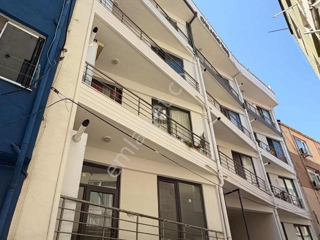 Kasaplar Mahallesi Atalar Caddesinde Satılık 2+1 Daire