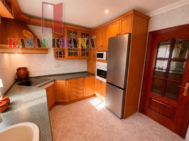 KASAURBANA ofrece en VENTA PISO EN ARANJUEZ