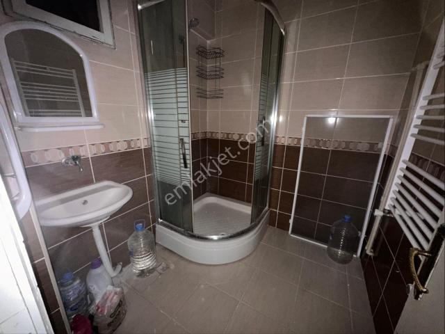 Kasrevi’den Çarşıda Kiralık Asansörlü Arakat Daire