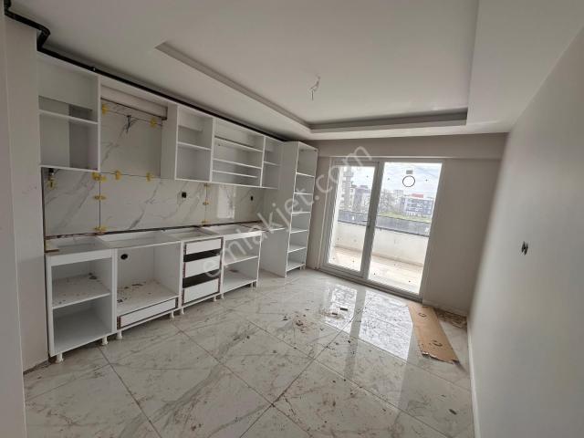 Kasrevì'den Barışta 3+1 Arakat A.teslim Arsa Takaslı Daire