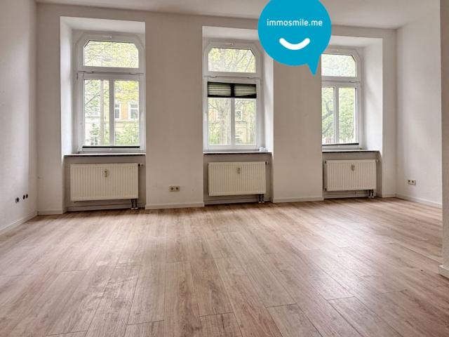 Kaßberg • 2 Raum Hochparterre • Wanne • Balkon • schickes Laminat • Wohnküche • TOP! ID: 1397