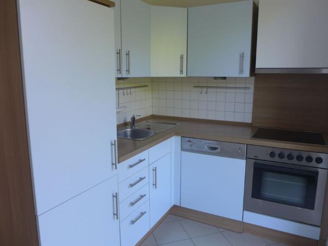Kaßberg * 2 Zimmer * Einbauküche * Großer Balkon * Frei ab Dezember!