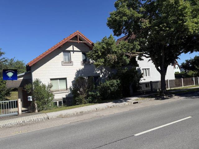 Katzelsdorf bei Wr. Neustadt tolles Bauland mit 1008 m² mit sanierungsbedürftigem Haus oder für Bauträger 4 Wohneinheiten Doppelhäuser möglich 1081