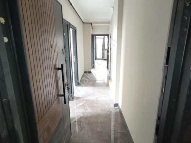 Katılım Ve Krediye Uygun Arnavutköy Haraççı Karlıbayırda Sitede Satılık 4+2 Çatı Kat Dubleks Daire