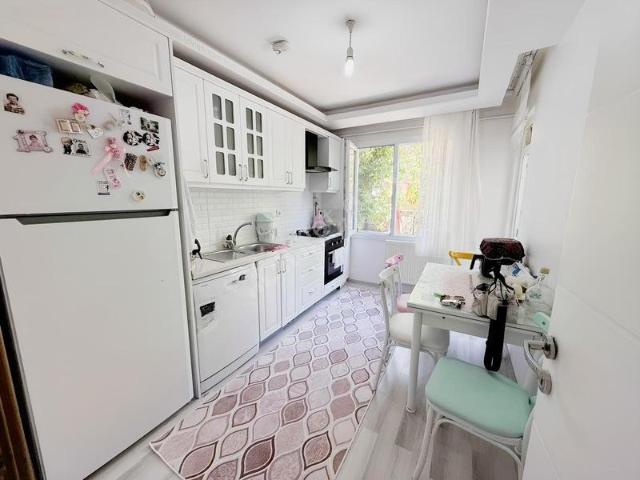 Katılıma/fuzula Uygun 2+1 Çarşı Merkezde Satılık Daire