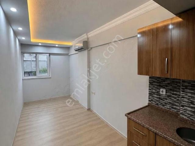 | Kat Mülkiyetli Tapu | Düzenli Yönetimli Binada 1+1 Daire