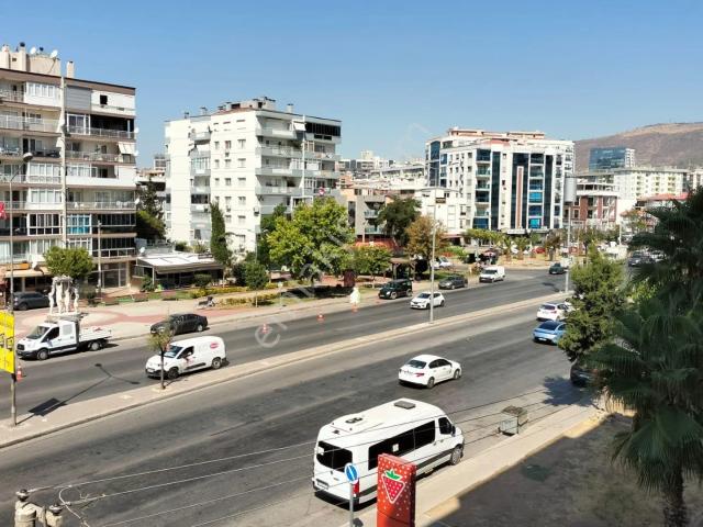 Kate Gayrimenkulden Girne Caddesinde 3+1 Daire Kiralıktır