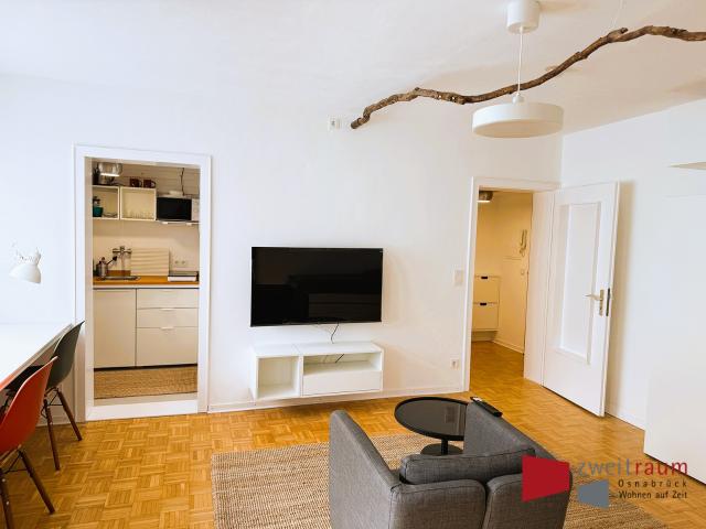 Katharinenviertel, komplett möbliertes Apartment mit Balkon und PkW Stellplatz