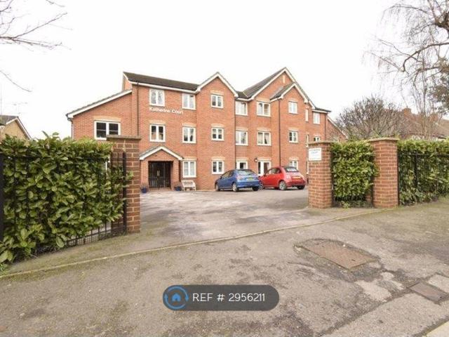 Katherine Court, Camberley GU15, 1 bed flat to rent, £1,200 pcm | PrimeLocation