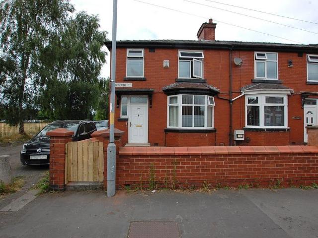 Katherine Street, Greater Manchester OL7 4 bed end of terrace house to rent £1,400 pcm £323 pw