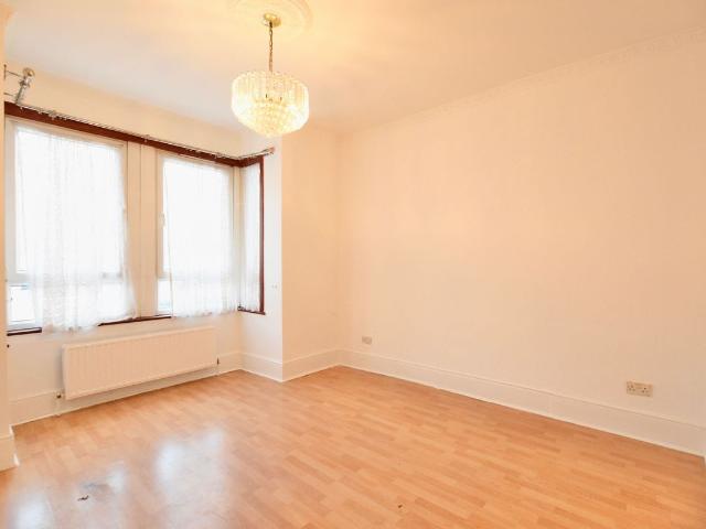 Katherine Road, Forest Gate E7, 6 bed terraced house to rent, £3,350 pcm | PrimeLocation