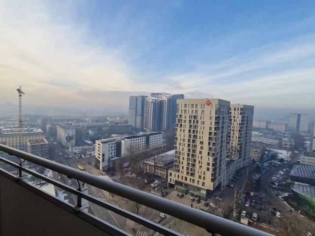 Wynajem 2 pokojowe z balkonem w centrum Katowic nowoczesne wyposażenie
