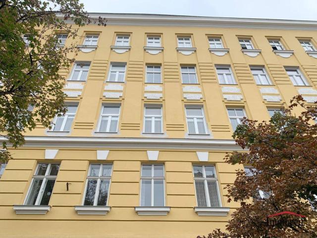 KAUFOBJEKT ANLEGERWOHNUNG: 2,5 Zimmerwohnung unbefristet vermietet in Ubahn Nähe!