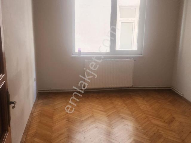 Kavacık Merkezde 120 M 3+1 Arakat Daire