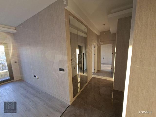KAVACIK MODERN 724 GÜVENLİKLİ 8.KAT YATIRIM İÇİN UYGUN 2+1DAİRE