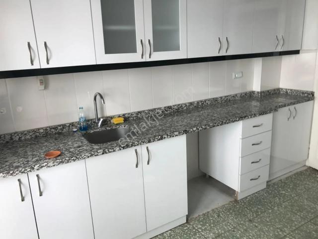 Kavaklıkta Kiralık Kombili Daire 3+1 Kat 2