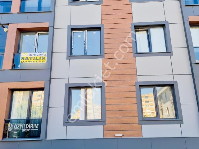Kavaklı Marmara'da Merkezi Konum'da Sıfır Kiralık 2+1 Daire