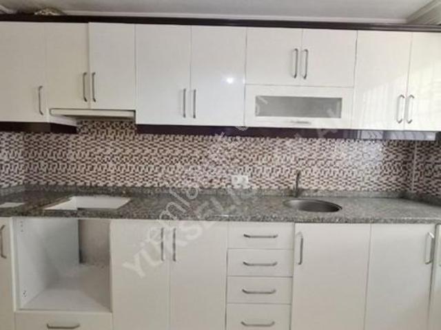 Kavaklı Merkezde 1+1 Ayrı Mutfaklı Kiralık Bahçe Katı